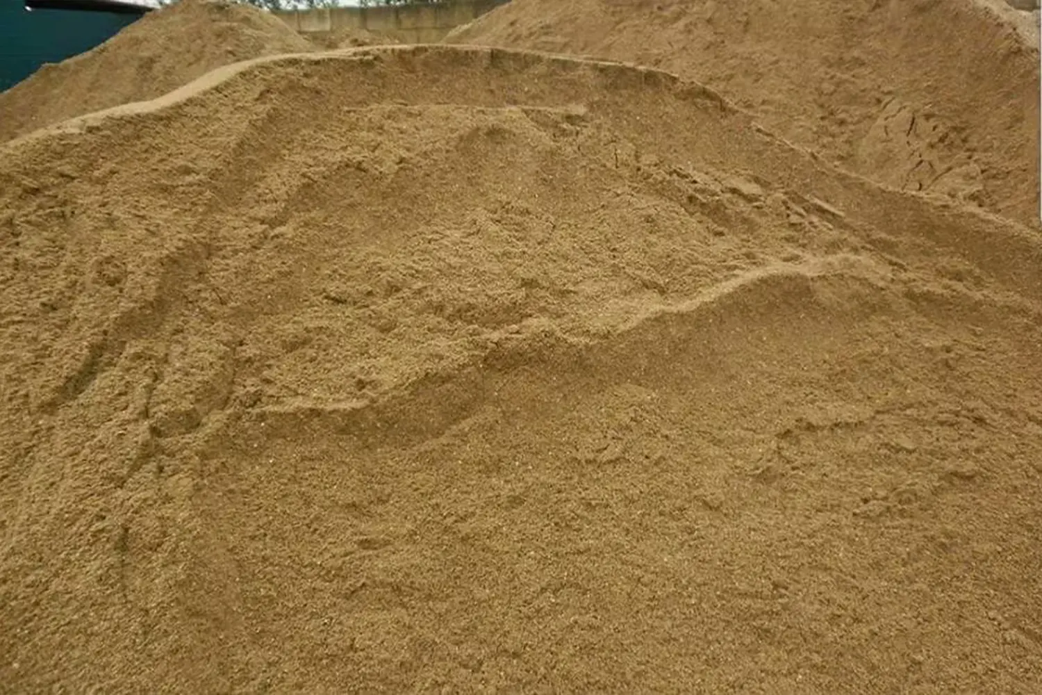 GRIT SAND DELIVERY IN YORKSHIRE